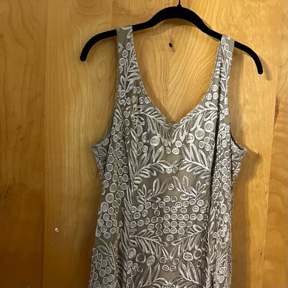 Alex Evenings champagne floral embroidered evening dress - Picture 4 of 5